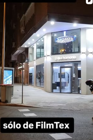 Fachada con cristal LED FilmTex